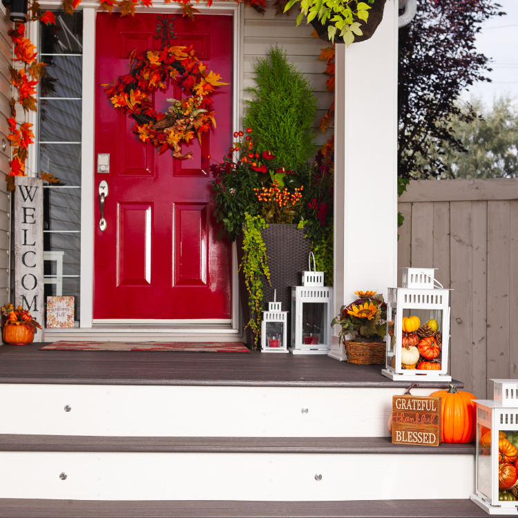 Porch Decorating in Hattiesburg, MS
